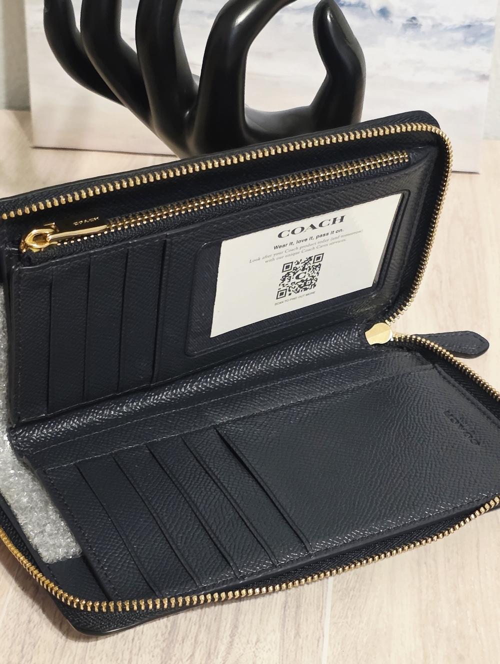 Coach C4533 Medium ID Zip Wallet Motif Night Desert Postcard in Midnight Gold - Picture 6 of 16